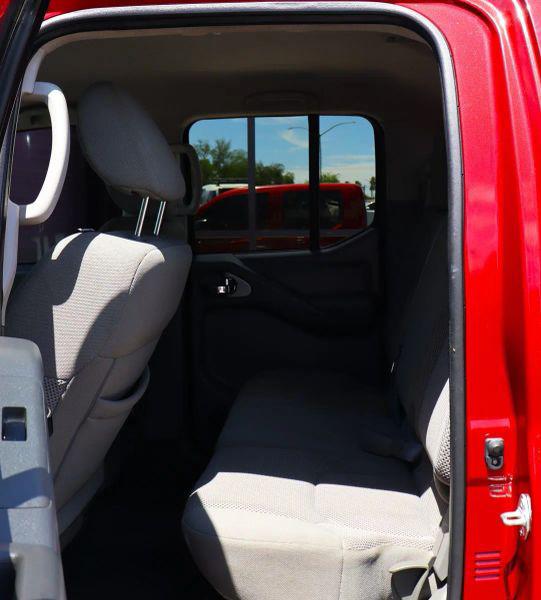 2021 Nissan Frontier Crew Cab SV 4x2