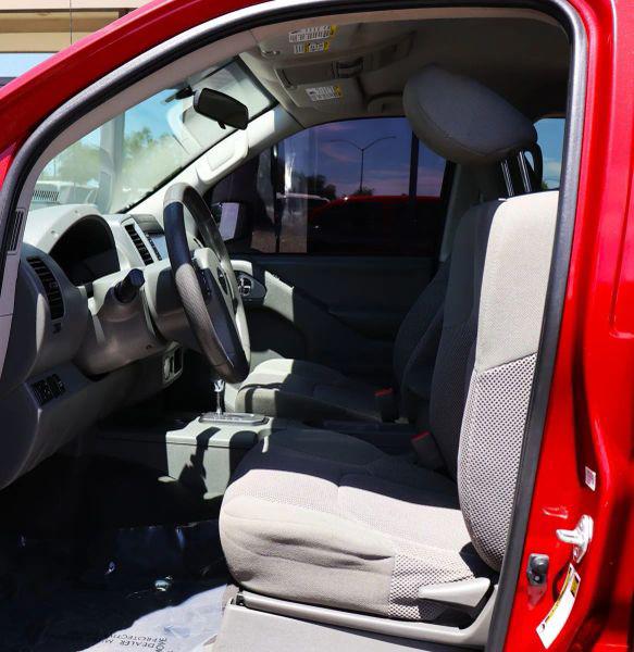 2021 Nissan Frontier Crew Cab SV 4x2