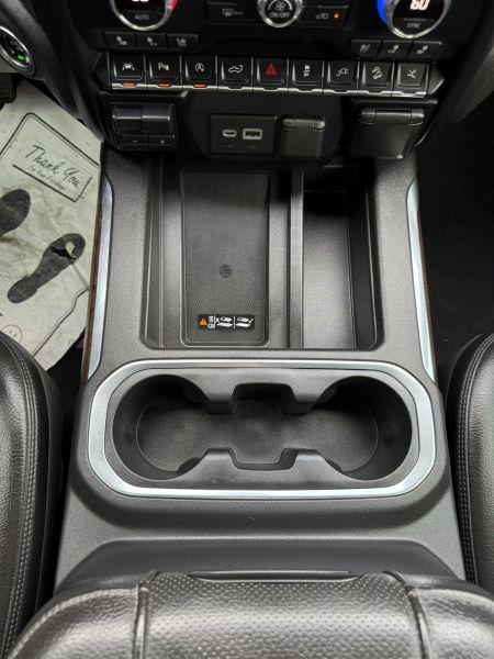 2020 GMC Sierra 1500 4WD Crew Cab Short Box Denali