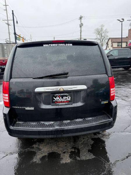 2008 Chrysler Town & Country LX