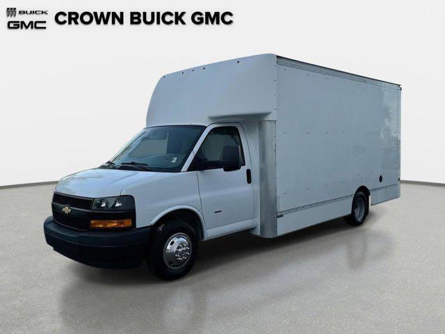 2021 Chevrolet Express Cutaway Work Van for sale in Saint Petersburg, FL