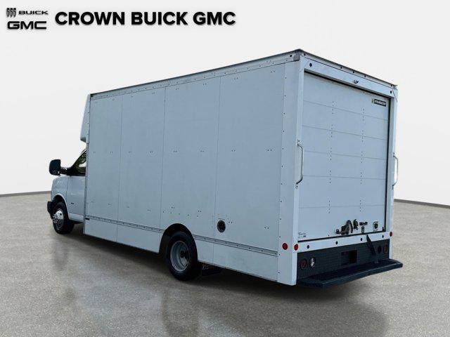 2021 Chevrolet Express Cutaway Work Van