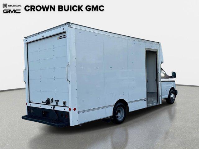 2021 Chevrolet Express Cutaway Work Van