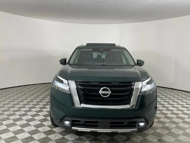 2023 Nissan Pathfinder Platinum 4WD