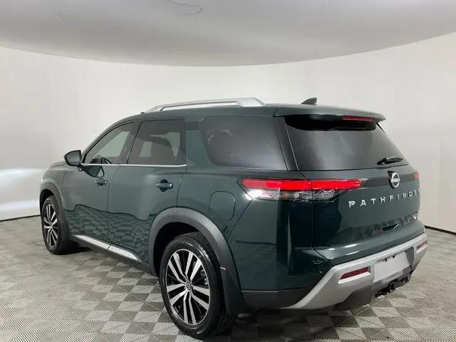 2023 Nissan Pathfinder Platinum 4WD