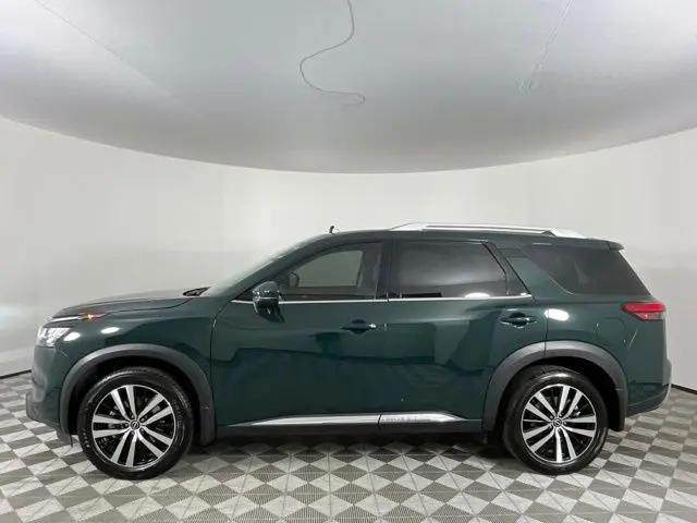2023 Nissan Pathfinder Platinum 4WD