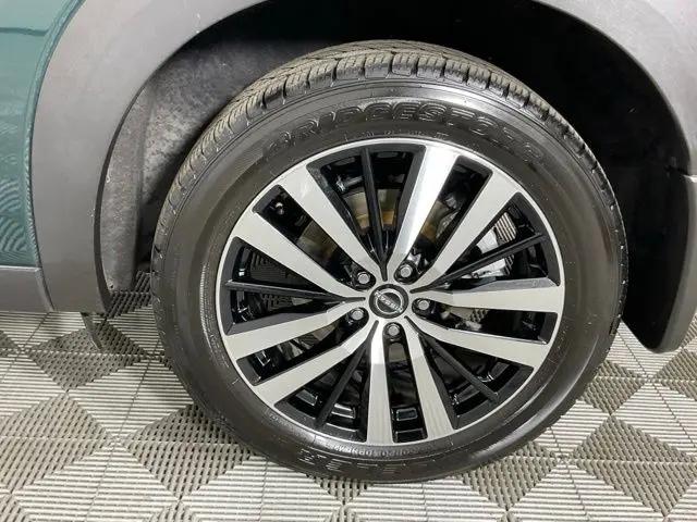 2023 Nissan Pathfinder Platinum 4WD