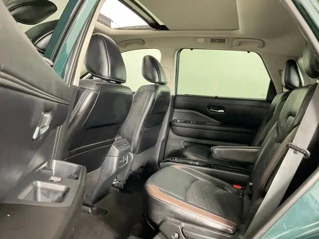 2023 Nissan Pathfinder Platinum 4WD
