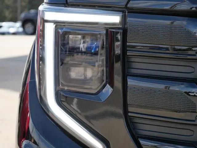 2025 GMC Sierra 1500 4WD Crew Cab Short Box Elevation with 3VL