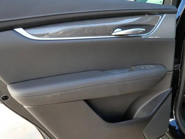 2025 Cadillac XT5 AWD Sport