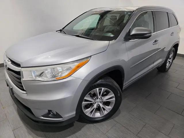 2014 Toyota Highlander XLE V6 for sale in Brook Park, OH