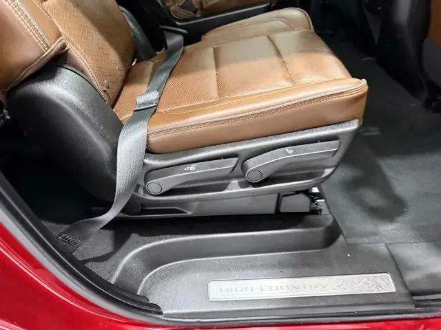 2021 Chevrolet Suburban 4WD High Country
