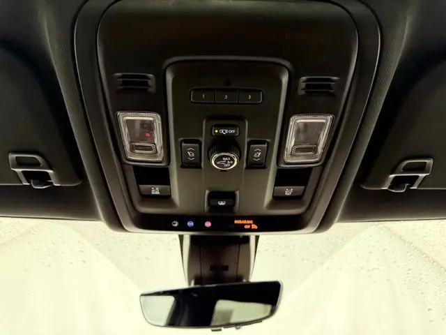 2021 Chevrolet Suburban 4WD High Country