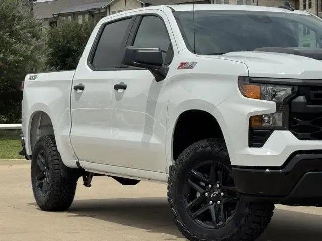 2026 Chevrolet Silverado 1500 4WD Crew Cab Short Bed Custom Trail Boss