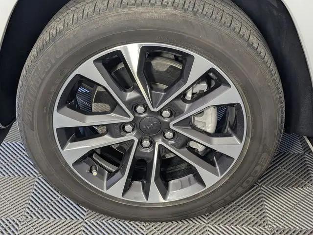 2023 Jeep Grand Cherokee L Overland 4x4
