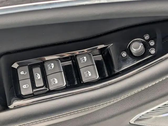 2023 Jeep Grand Cherokee L Overland 4x4