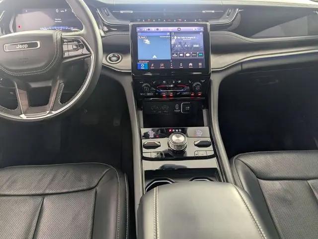2023 Jeep Grand Cherokee L Overland 4x4
