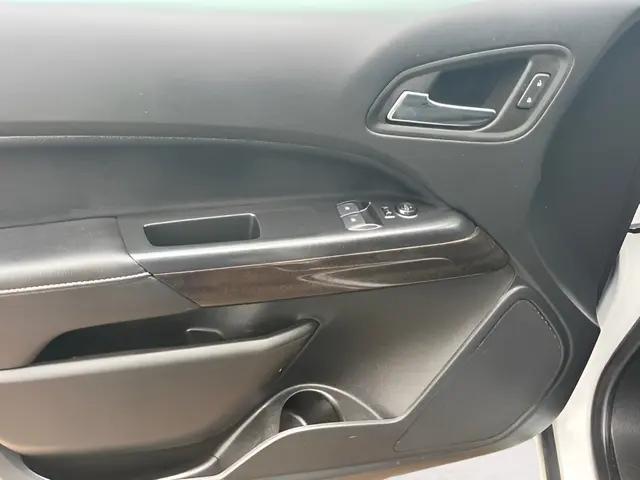 2022 GMC Canyon 4WD Extended Cab Elevation