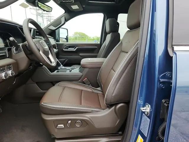2026 GMC Sierra 2500HD Crew Cab, Standard Bed, Denali, 4WD