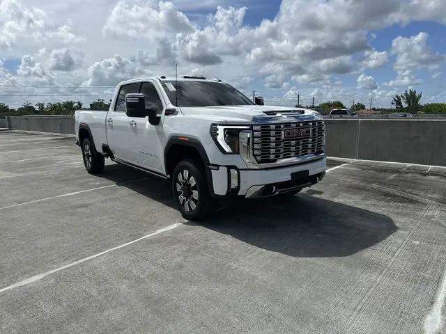 2024 GMC Sierra 3500HD 4WD Crew Cab Long Bed Denali