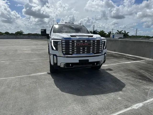 2024 GMC Sierra 3500HD 4WD Crew Cab Long Bed Denali