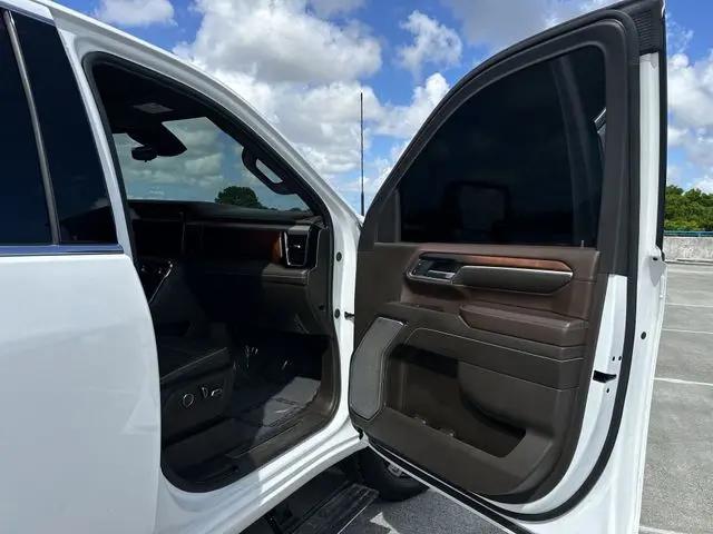 2024 GMC Sierra 3500HD 4WD Crew Cab Long Bed Denali