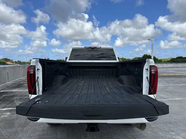 2024 GMC Sierra 3500HD 4WD Crew Cab Long Bed Denali