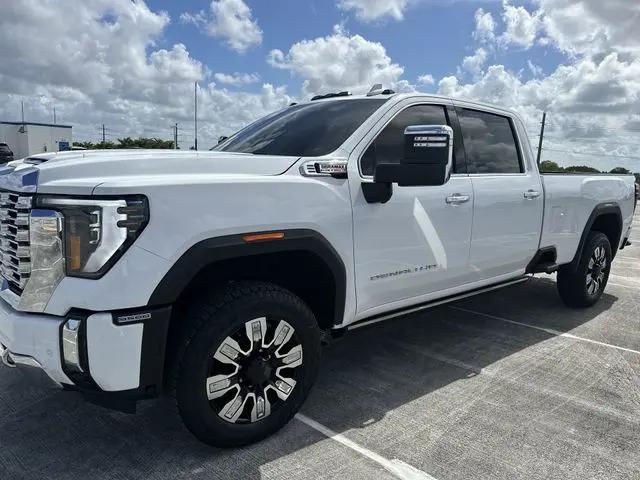 2024 GMC Sierra 3500HD 4WD Crew Cab Long Bed Denali