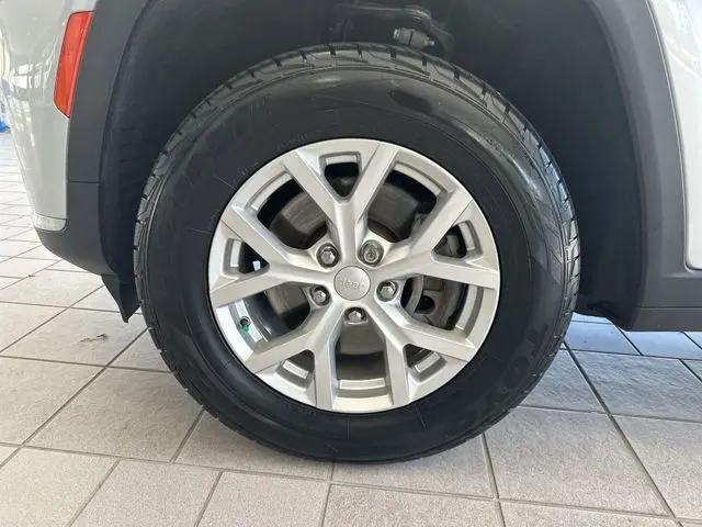 2023 Jeep Grand Cherokee L Limited 4x2
