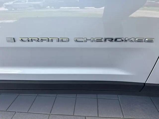 2023 Jeep Grand Cherokee L Limited 4x2