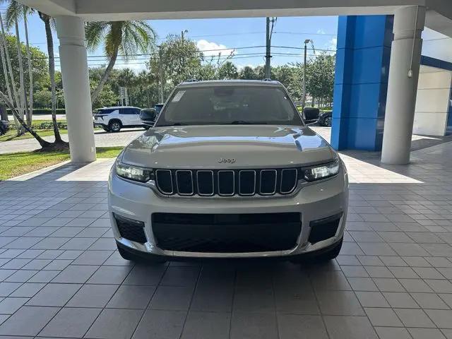 2023 Jeep Grand Cherokee L Limited 4x2