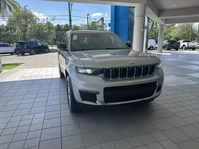 2023 Jeep Grand Cherokee L Limited 4x2
