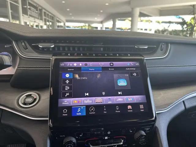 2023 Jeep Grand Cherokee L Limited 4x2