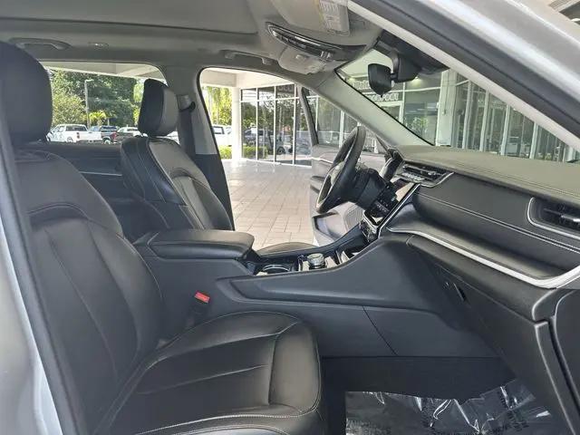 2023 Jeep Grand Cherokee L Limited 4x2