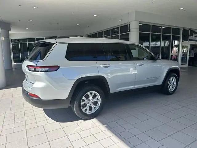 2023 Jeep Grand Cherokee L Limited 4x2