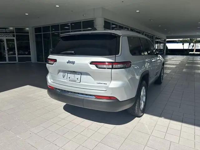 2023 Jeep Grand Cherokee L Limited 4x2