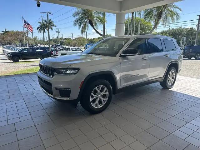 2023 Jeep Grand Cherokee L Limited 4x2