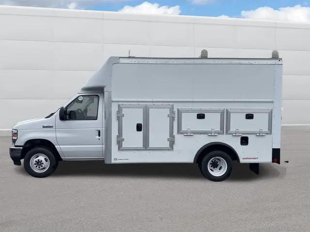 2027 Ford E-Series Cutaway E-Series Cutaway