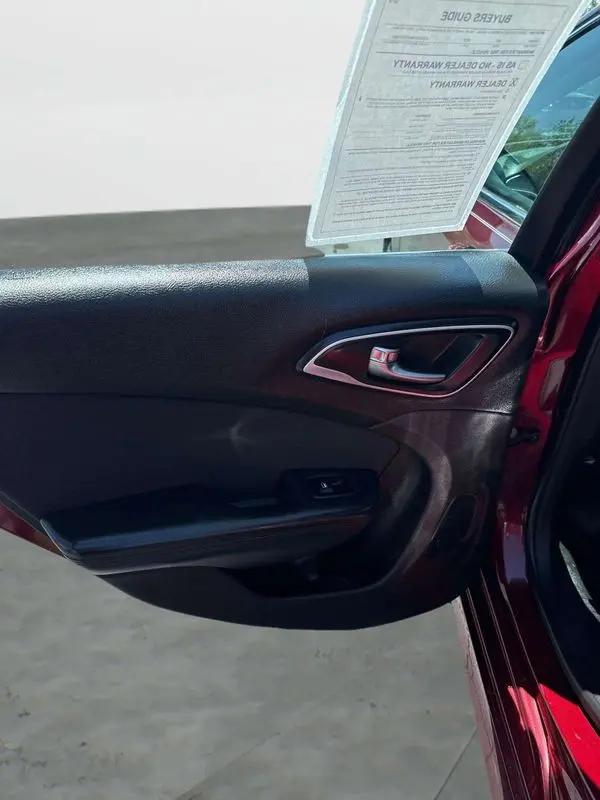 2015 Chrysler 200 Limited