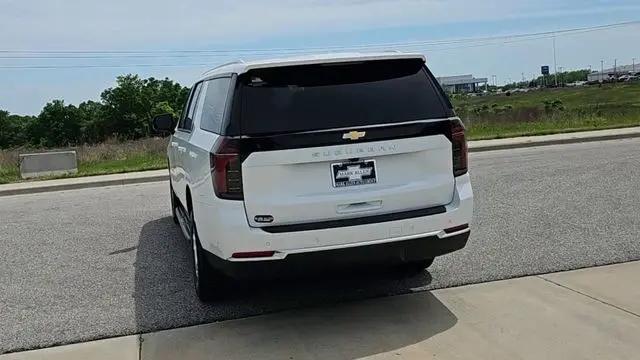 2026 Chevrolet Suburban LS, 4WD