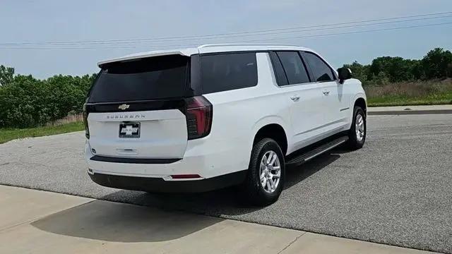 2026 Chevrolet Suburban LS, 4WD