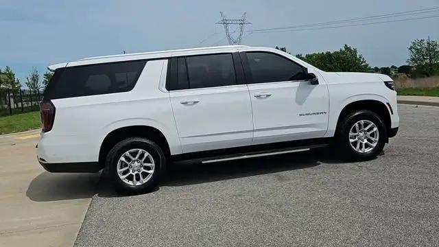 2026 Chevrolet Suburban LS, 4WD