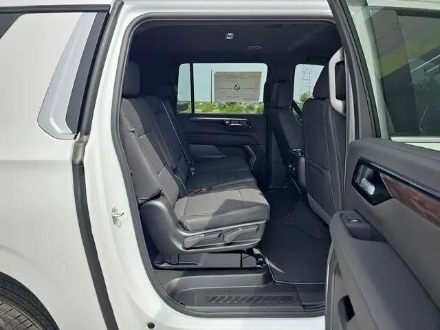 2026 Chevrolet Suburban LS, 4WD