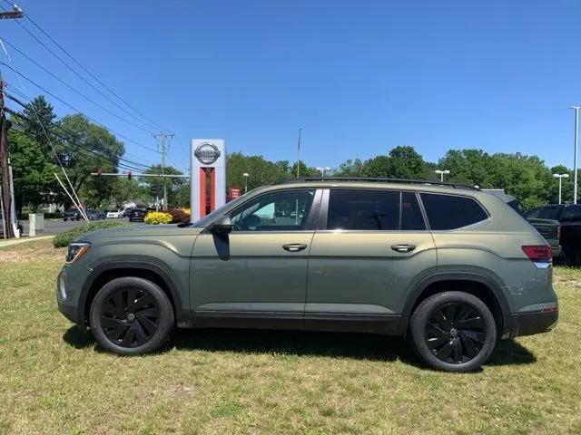 2026 Volkswagen Atlas SE with Technology