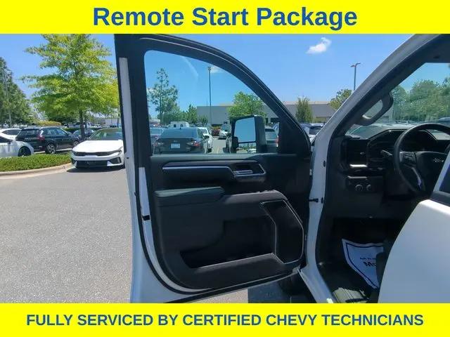 2025 Chevrolet Silverado 2500HD 4WD Crew Cab Standard Bed LT