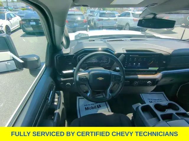 2025 Chevrolet Silverado 2500HD 4WD Crew Cab Standard Bed LT