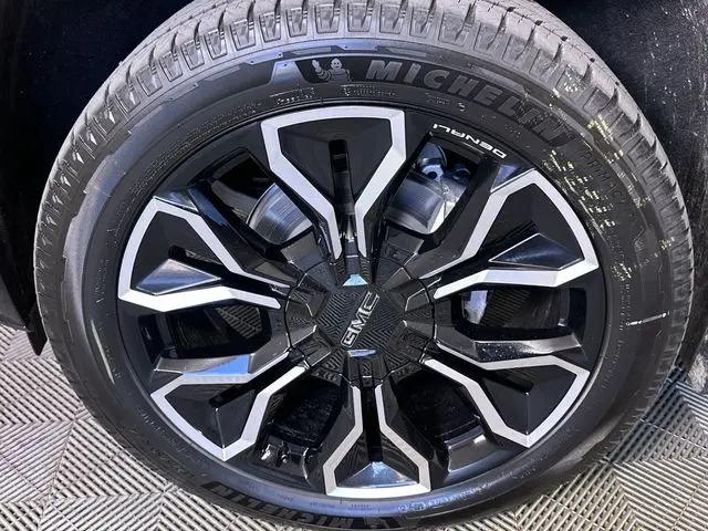 2025 GMC Sierra Extended Range Denali