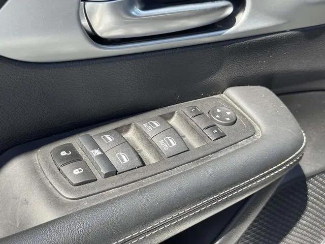 2024 Chrysler Pacifica Hybrid S Appearance Pkg