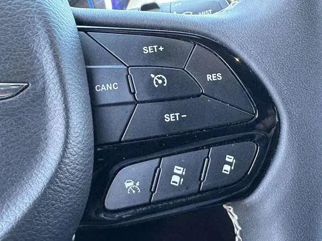 2024 Chrysler Pacifica Hybrid S Appearance Pkg