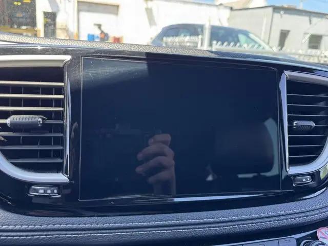 2024 Chrysler Pacifica Hybrid S Appearance Pkg